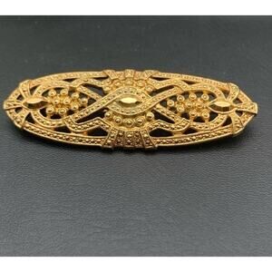 Vintage 1928 Brand Gold Tone Ornate Oval Stunning Beautiful Brooch Pin